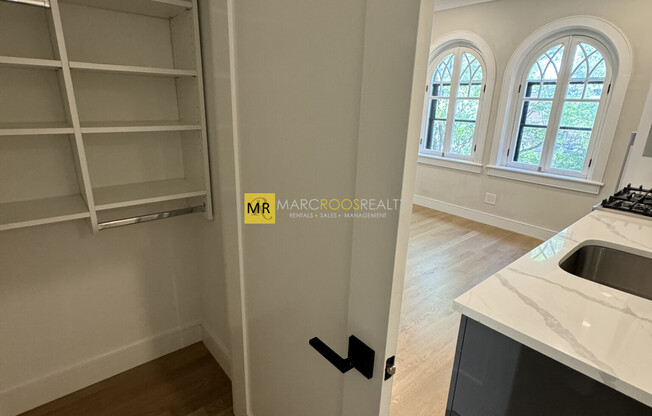 535 NEWBURY ST