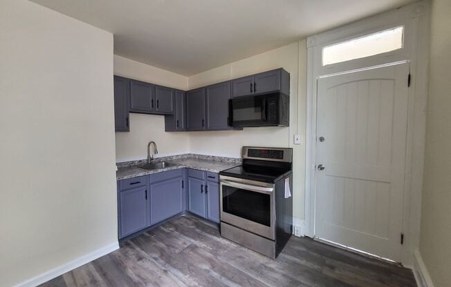 1 bed, 1 bath, $1,200