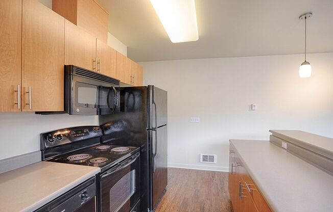 1 bed, 1 bath, 646 sqft, $1,995, Unit 307