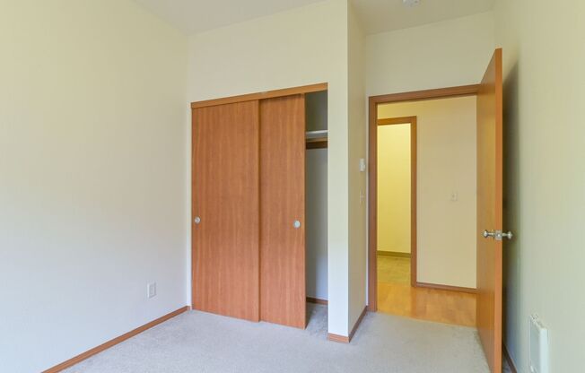 2 beds, 1 bath, $1,700, Unit 203