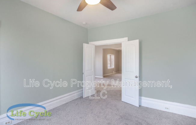 160 CARRIER ST NE