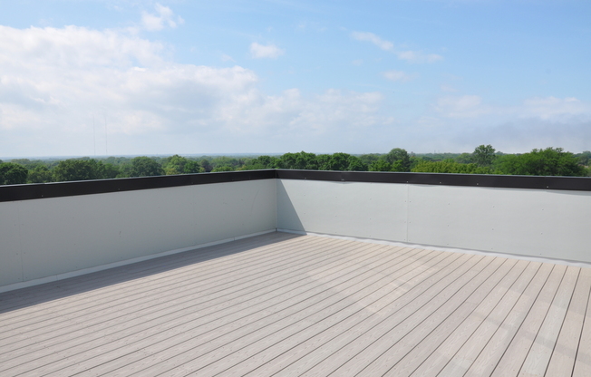 4175 North Oakland Avenue