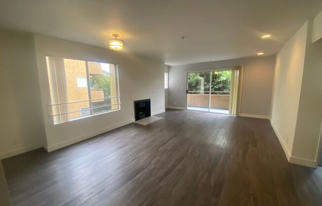 2 beds, 2 baths, 1,100 sqft, $2,375, Unit 321