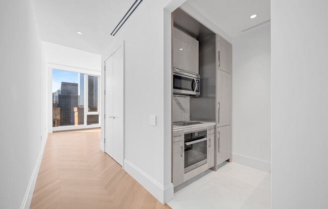 Studio, 1 bath, 569 sqft, $9,950, Unit 35-E