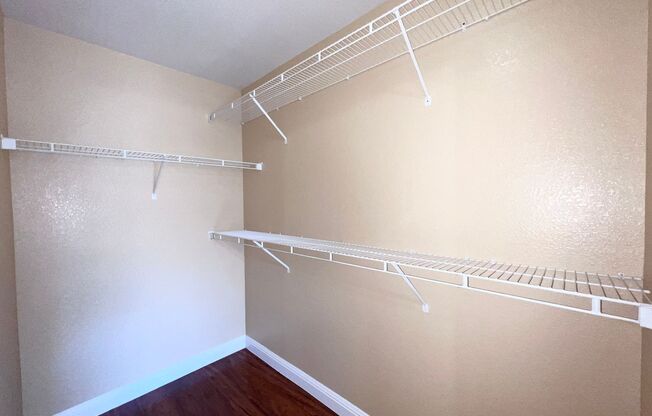 1 bed, 1 bath, $1,150, Unit # 1200
