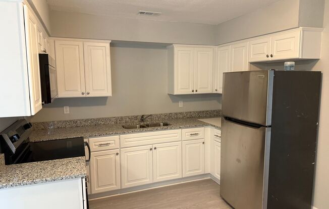 315-317 Roselynn Lane