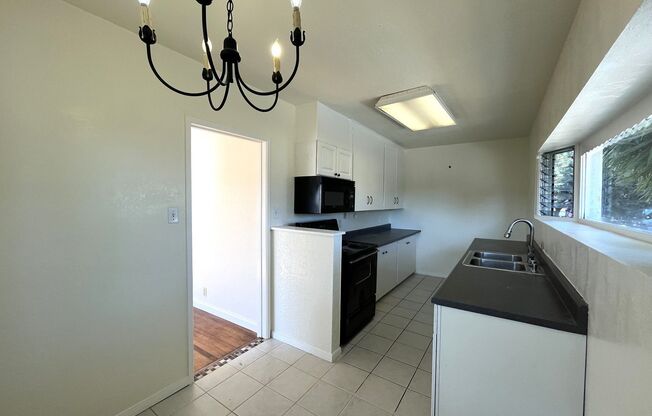 2 beds, 2 baths, $2,850