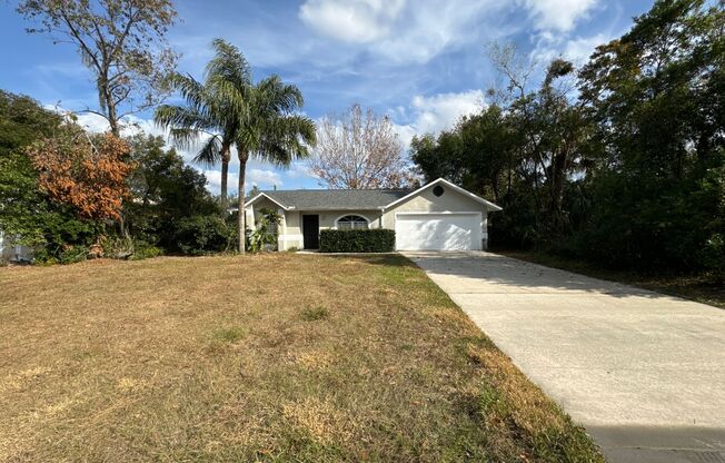 BEAUTIFUL 3-bedroom/2-bathroom HOME in Deltona!!