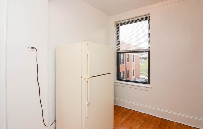 2737 Spaulding