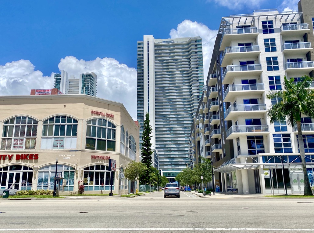 Edgewater Apartments on Biscayne Blvd