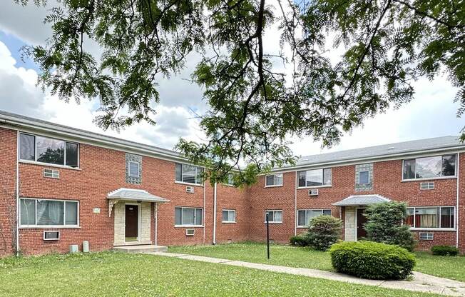 1304 306 CAROL ST