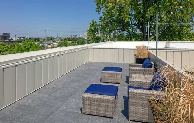 EllaMarie_Photo_RoofTopSeats