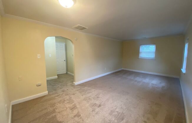 1 bed, 1 bath, $995, Unit 2712B