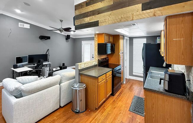 Your Contemporary Retreat in Garland, TX