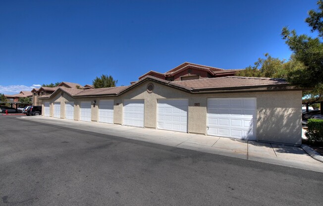 2 beds, 2 baths, 1,036 sqft, $1,500, Unit Badura Ave W. 8000 #2082