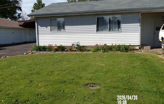 325 SE Bridgeway Ave Corvallis OR *Move In Special*