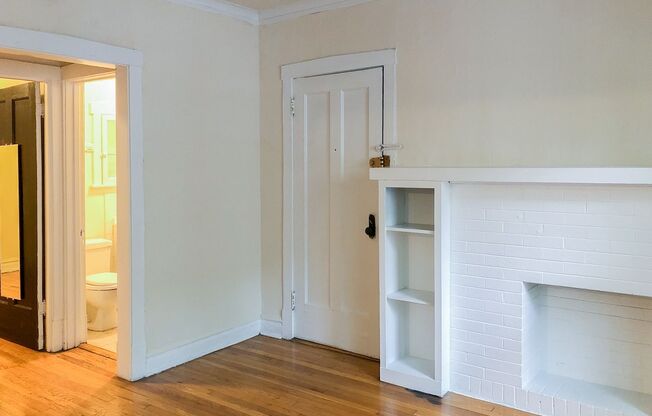 1 bed, 1 bath, 735 sqft, $1,535, Unit 2606G-1