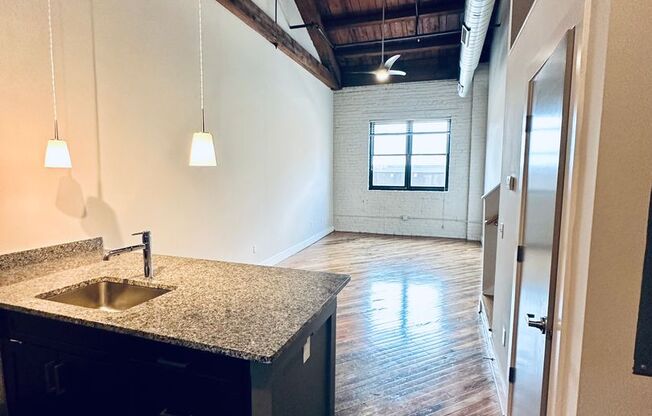 2 beds, 2.5 baths, 1,329 sqft, $1,400, Unit 218