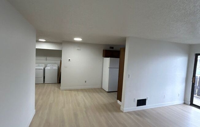 2 beds, 1 bath, 1,078 sqft, $1,000, Unit 203-105F