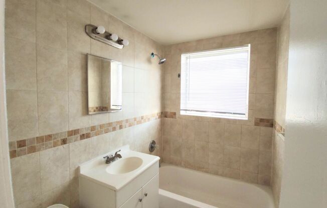 Studio, 1 bath, $1,200, Unit 1565 SW 6th St #6