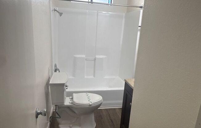 1 bed, 1 bath, 650 sqft, $1,825, Unit 1340-07