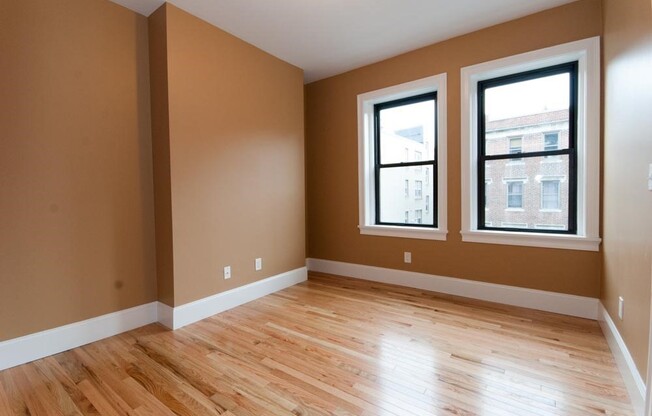 6 Lothian Rd #3