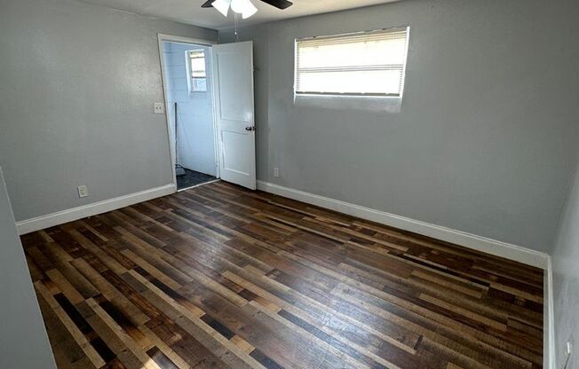 2 beds, 1 bath, 750 sqft, $950