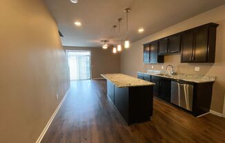 4 beds, 3.5 baths, 106 sqft, $650, Unit 207 - RBTR - A