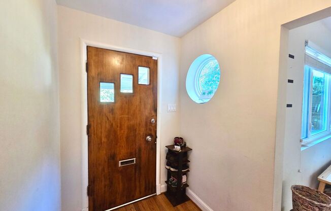 Lovely 4 BR/2 BA Single-Family Home in Silver Spring!