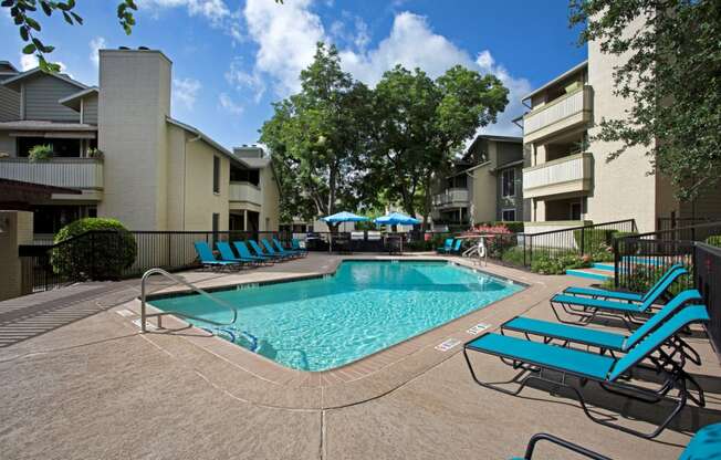 pool side with lounges