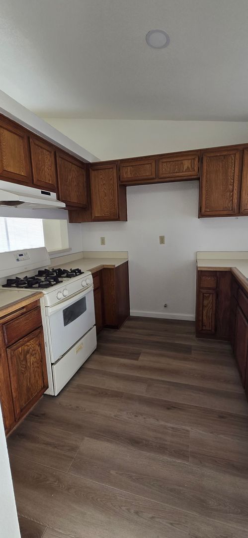 Cooley Ranch Home with NEW Paint NEW flooring