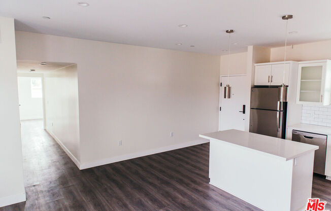1431 S SHERBOURNE DR
