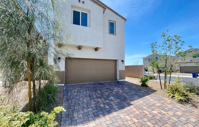 Amazing 3 bedroom in master planned community!