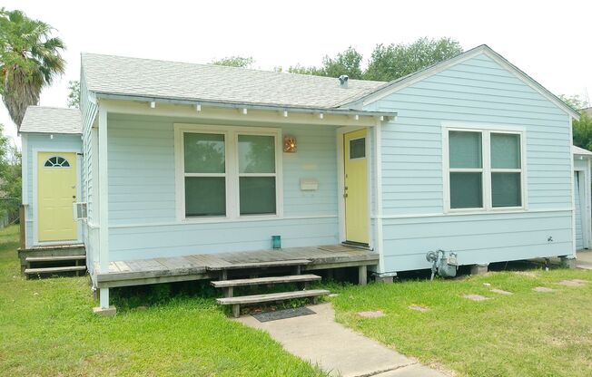 4229 Junior Terrace - 2/Bed 1/Bath - $1495/month