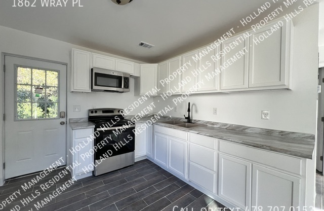 1862 WRAY PL