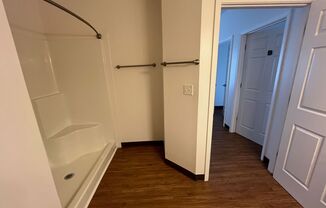 The Edge – Furnished 3BR Student Apartments by UTC | WiFi + Washer/Dryer | $709+