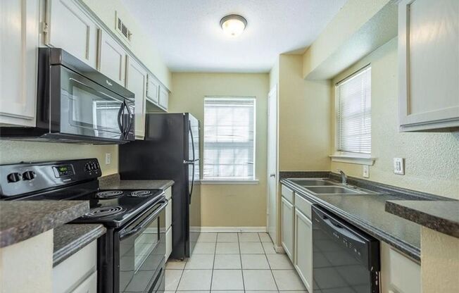 1 bed, 1 bath, $1,295