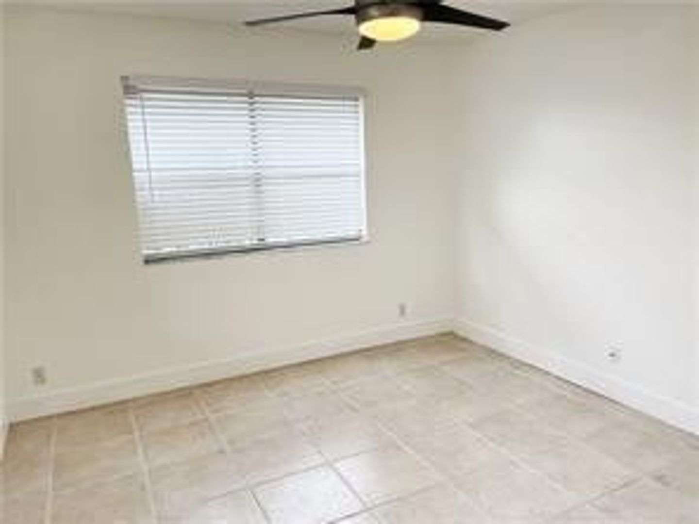 11282 NW 44TH ST CORAL SPRINGS, FL 33065