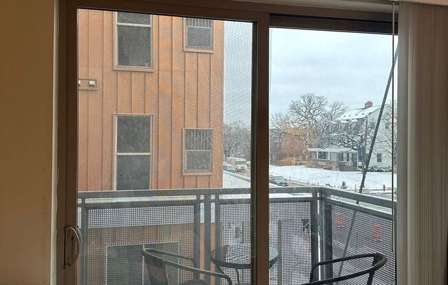 2 beds, 1 bath, 793 sqft, $1,900, Unit 207