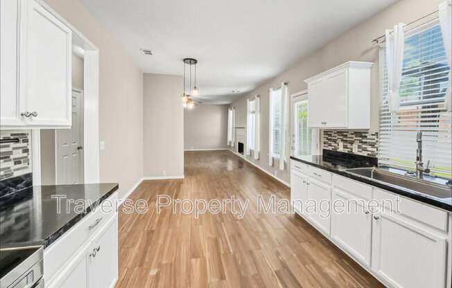 8440 ASHEVILLE LN