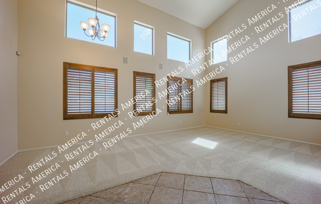 3854 E PARKVIEW DR