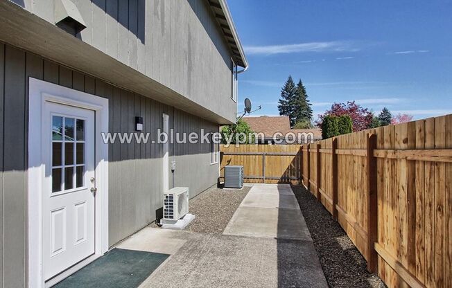ADU   1 Bed, 1 Bath Unit in Well Established Neighborhood Near Silver Star Elementary
