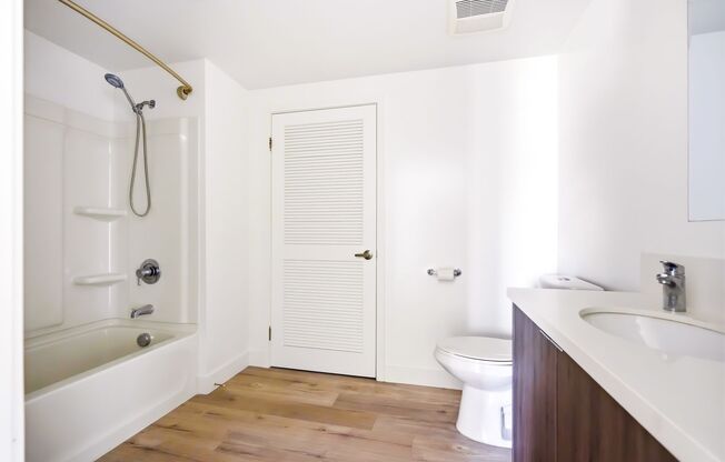 2 beds, 2 baths, 1,037 sqft, $2,950, Unit 301