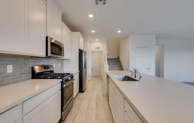 3 beds, 3 baths, $2,750, Unit UNIT 1140