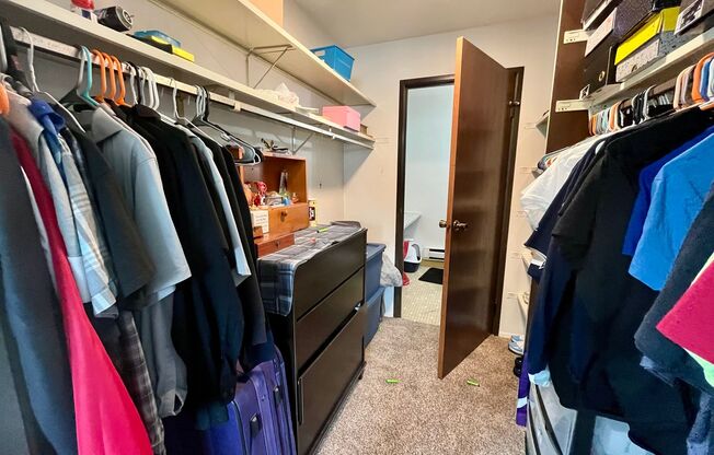 2 beds, 1.5 baths, $1,350, Unit 110