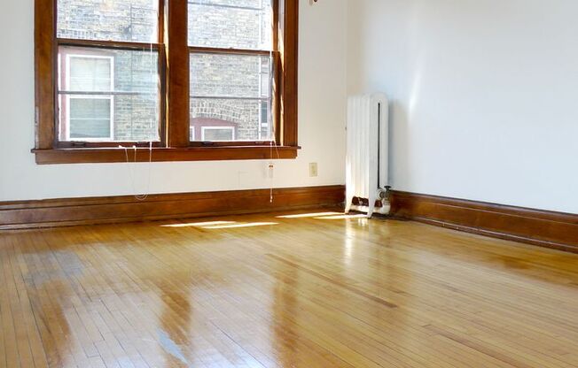 1 bed, 1 bath, 410 sqft, $860, Unit 21 - 32