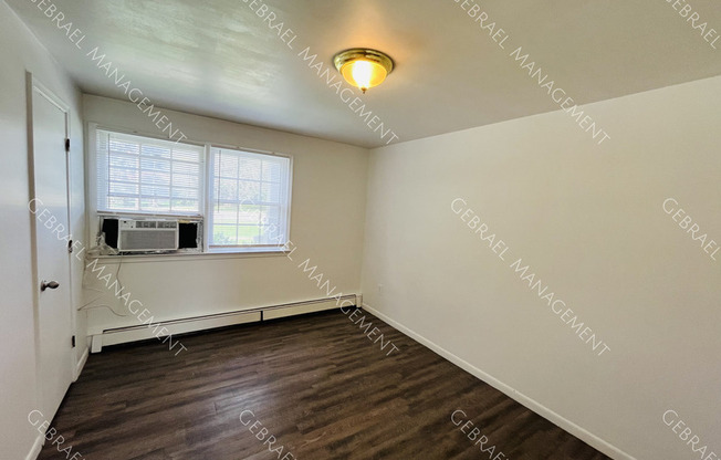 1630 N PONTIAC TRL
