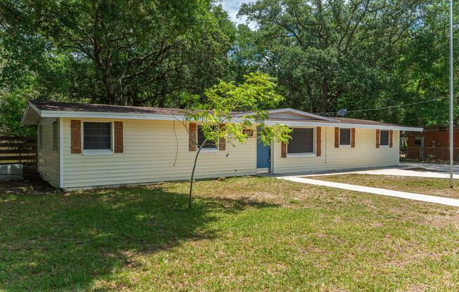 Updated home in Fort Walton Beach!