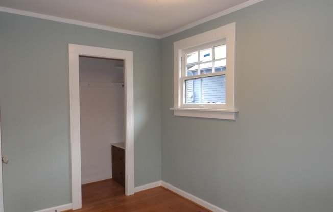 2 beds, 1 bath, $2,950