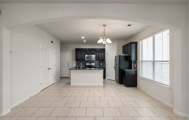 Modern single-story condo - Available now!